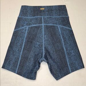 L*Space V Waist Biker Shorts, size XS NWOT